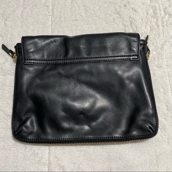 Kate spade black purse with expandable zippers - Picture 2 of 11